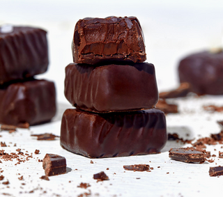 Fine & Raw 8 piece Truffle Set